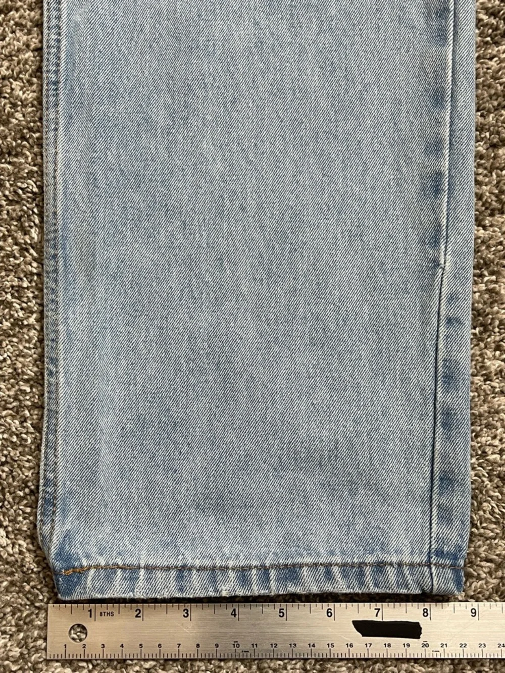 Levi's 550 Relaxed Fit Light Stonewash Denim Jeans Size 36x30 Casual Dad Jeans